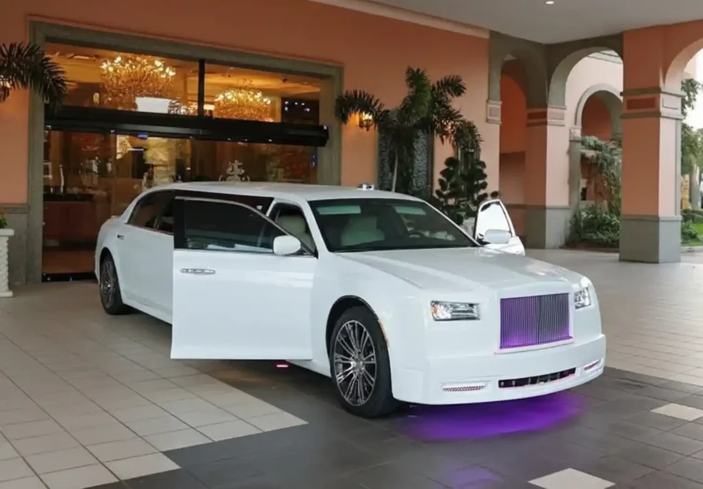 Luxury Limo Service Miami with 24/7 Availability